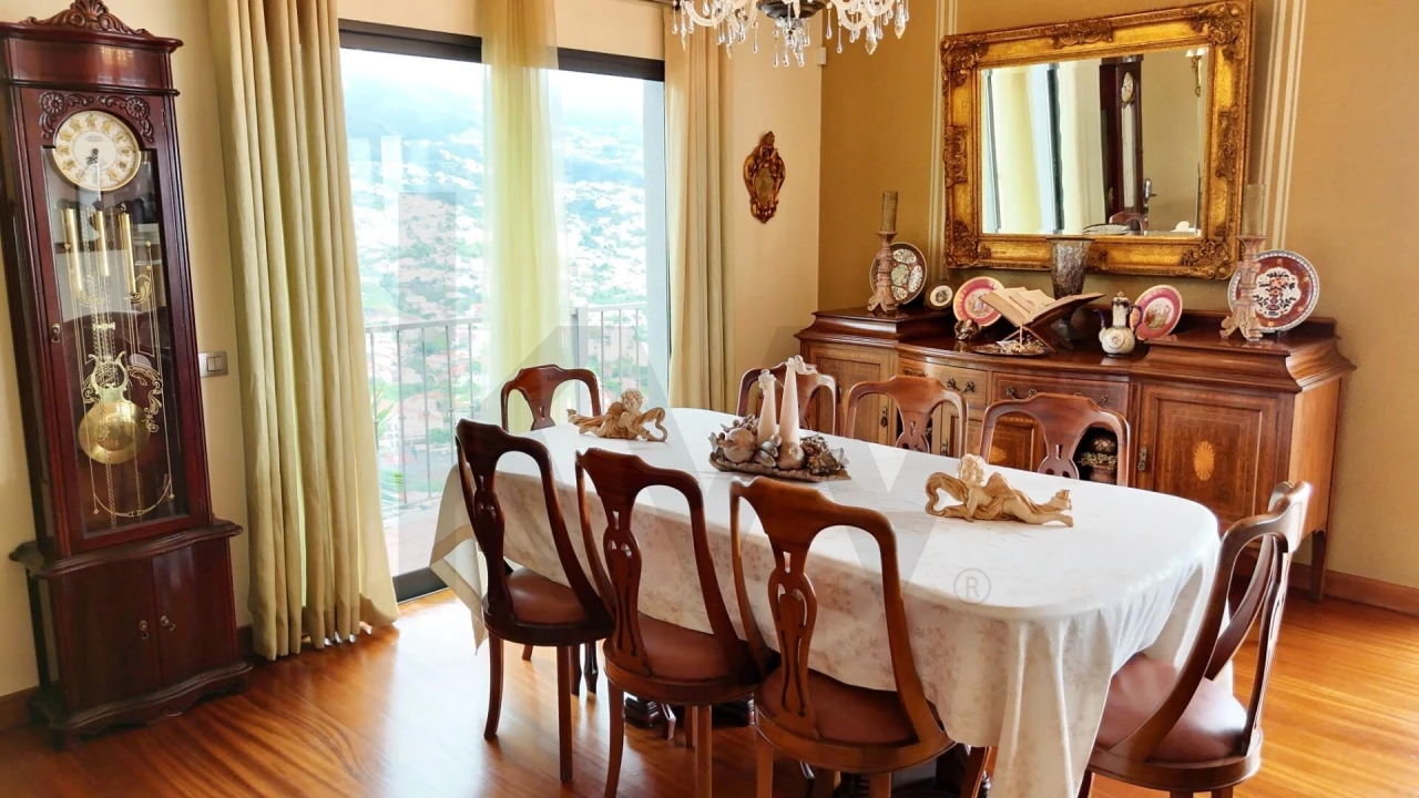 Moradia T4 para Venda em Santo Antonio Foto 29