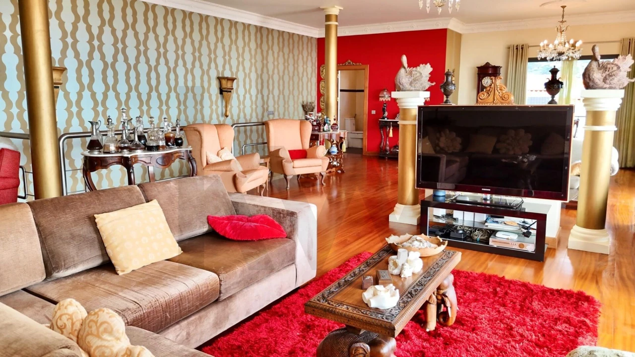 Moradia T4 para Venda em Santo Antonio Foto 31