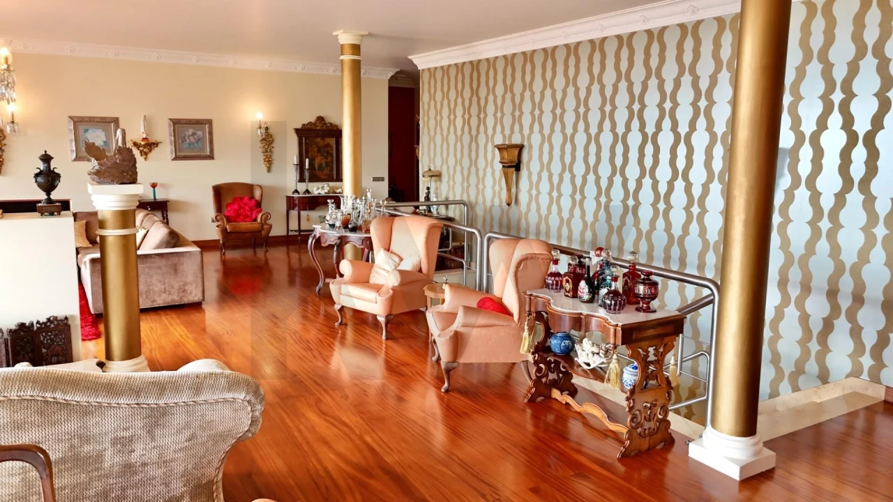 Moradia T4 para Venda em Santo Antonio Foto 34