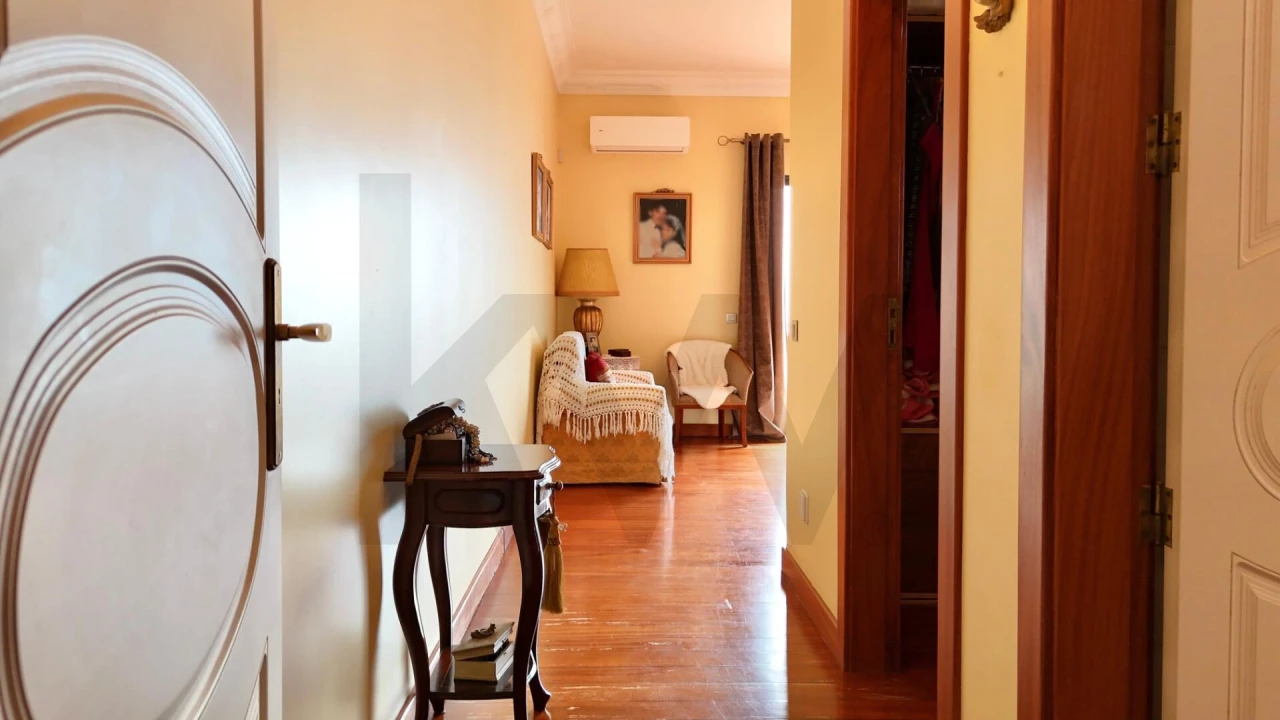 Moradia T4 para Venda em Santo Antonio Foto 22