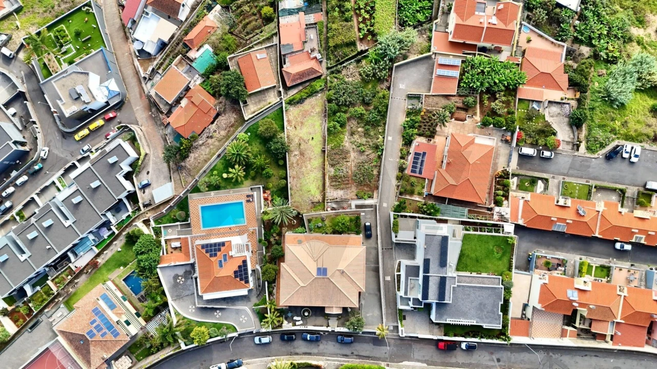 Moradia T4 para Venda em Santo Antonio Foto 5