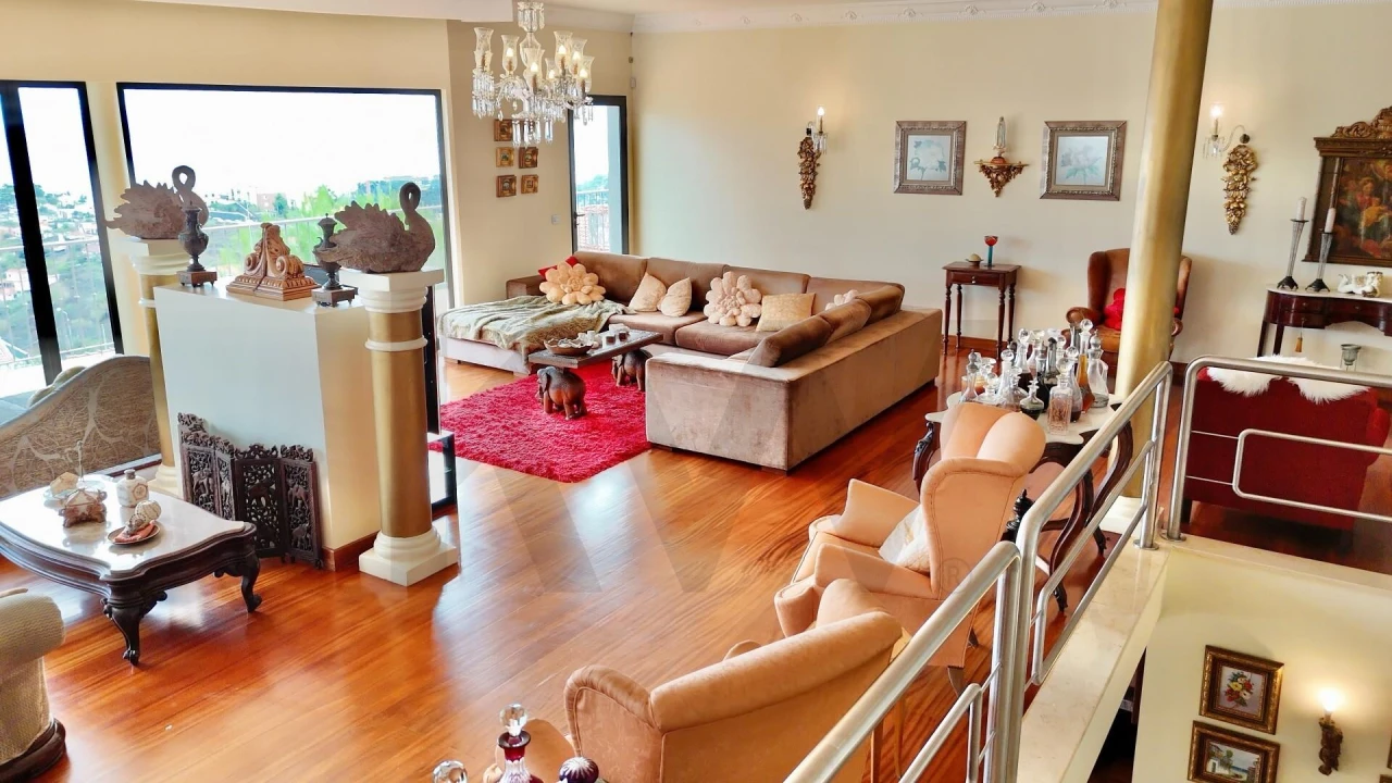 Moradia T4 para Venda em Santo Antonio Foto 15