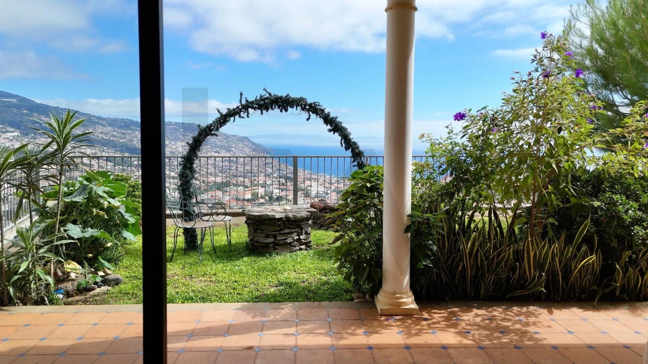 Moradia T4 para Venda em Santo Antonio Foto 42