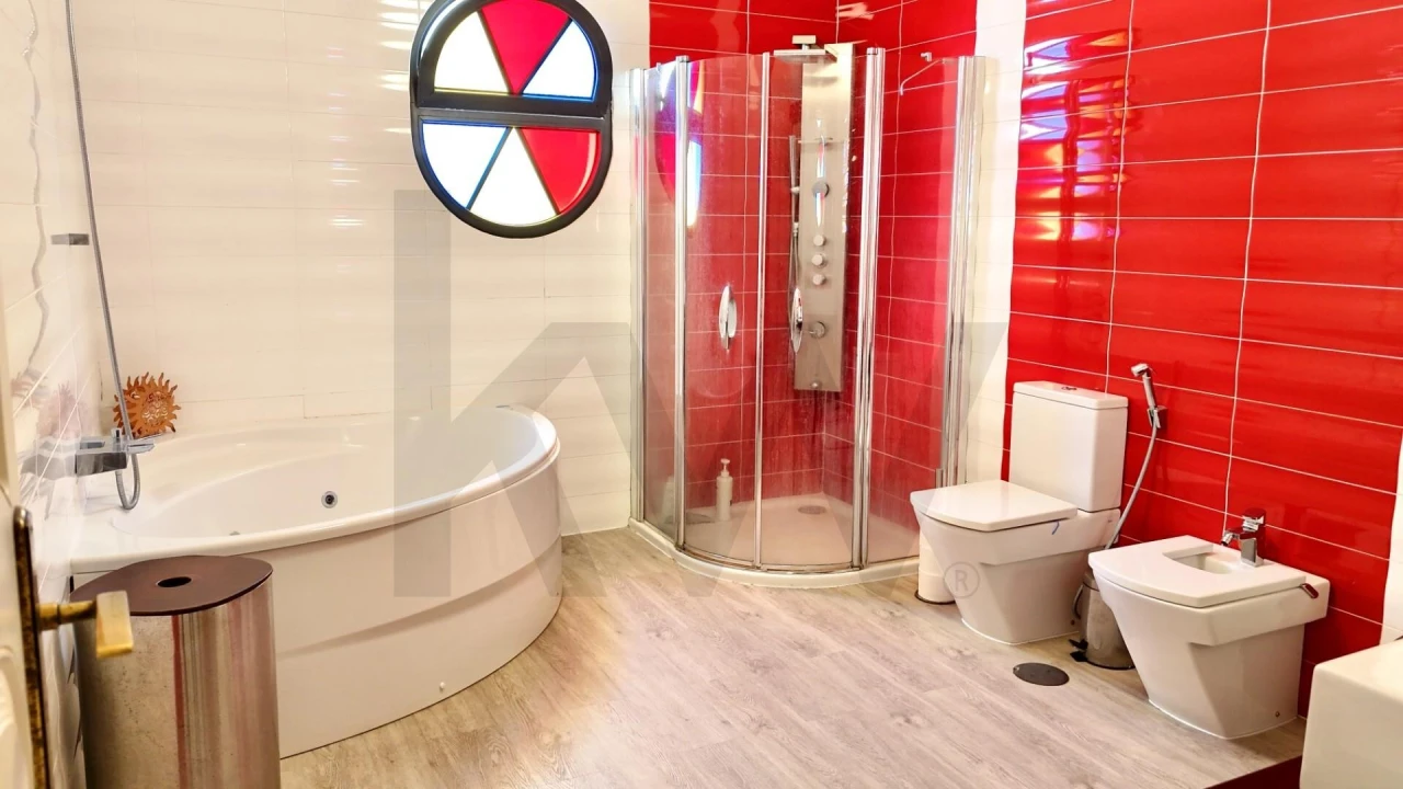 Moradia T4 para Venda em Santo Antonio Foto 23