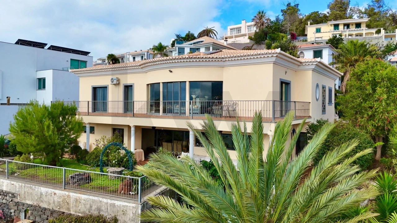 Moradia T4 para Venda em Santo Antonio Foto 46