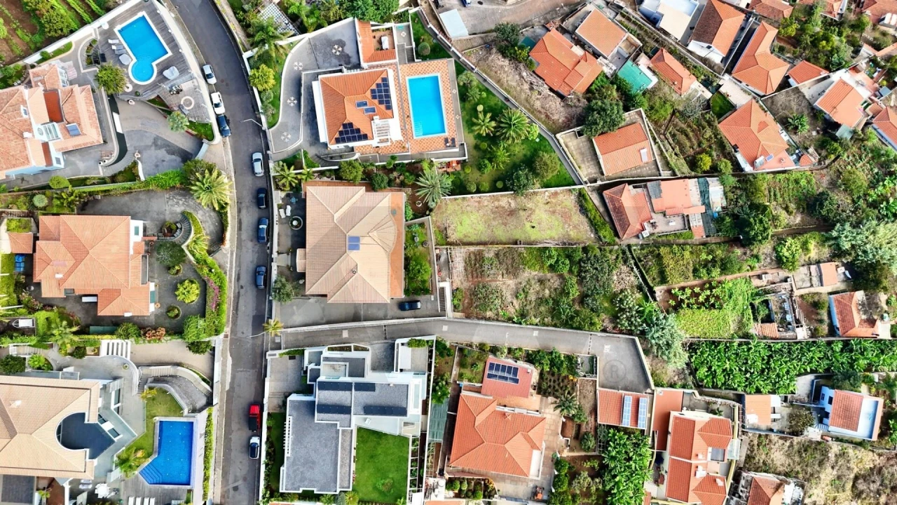 Moradia T4 para Venda em Santo Antonio Foto 3