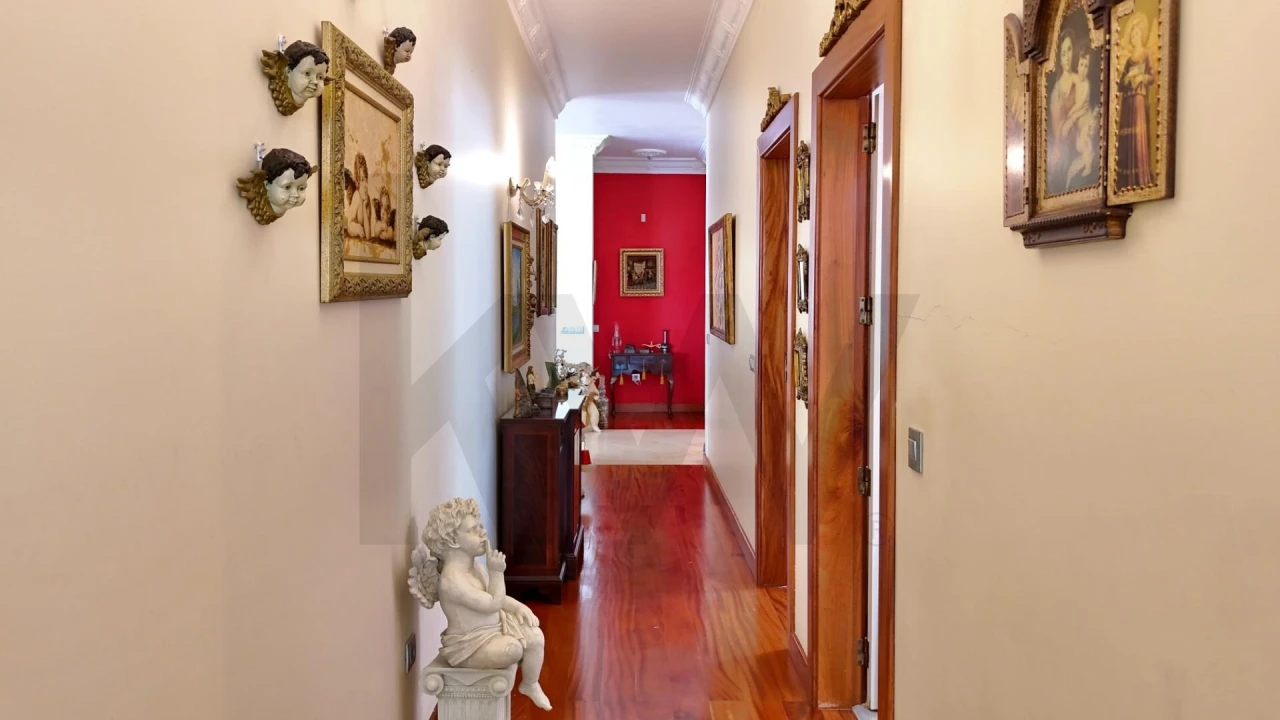 Moradia T4 para Venda em Santo Antonio Foto 26