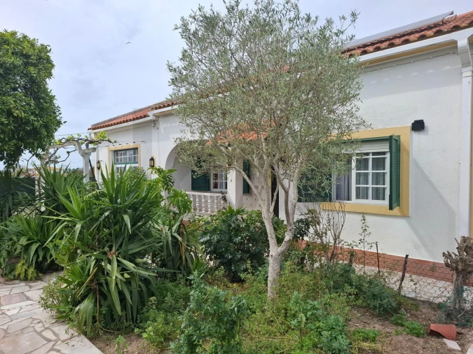 Terreno para Venda em Quinta do Anjo Foto 1