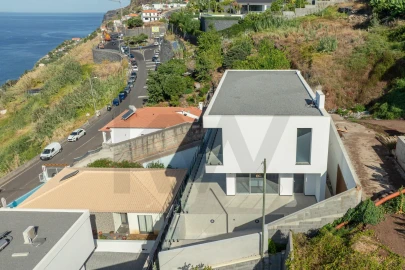 Moradia T3 para Venda em Arco da Calheta
