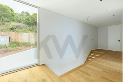 Moradia T3 para Venda em Arco da Calheta