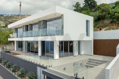 Moradia T3 para Venda em Arco da Calheta
