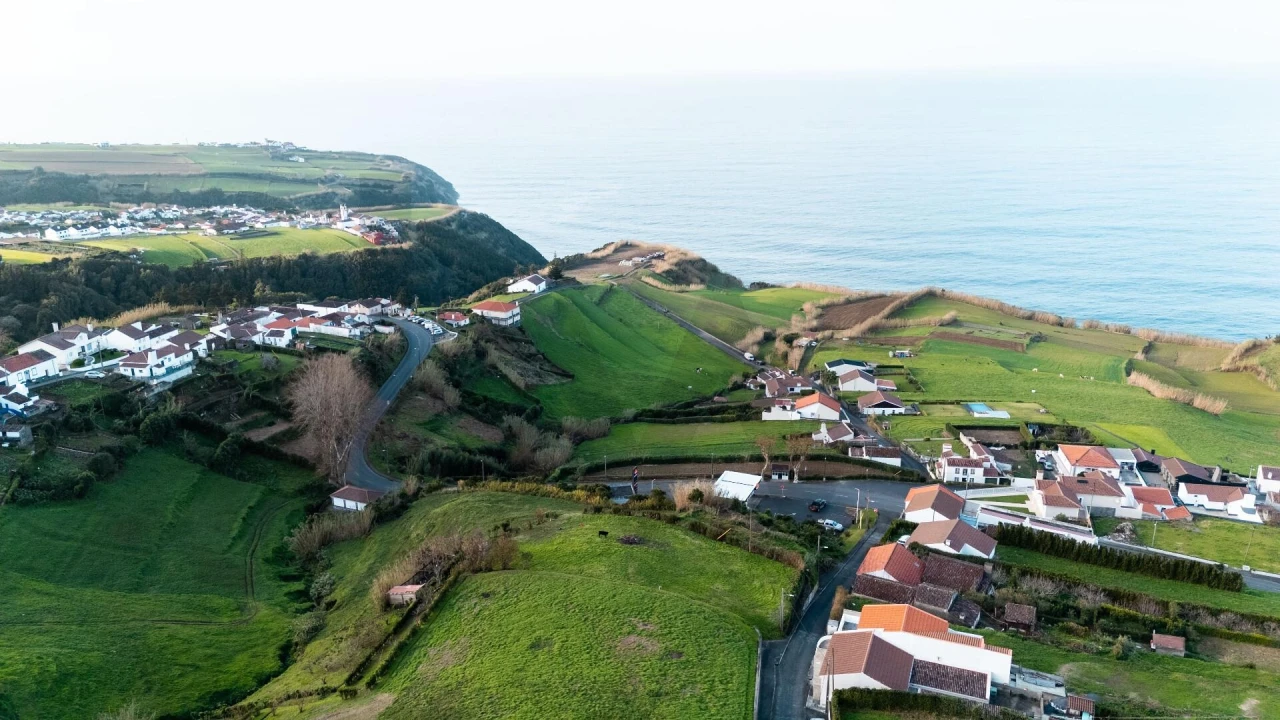 Moradia T3 para Venda em Santana Foto 3