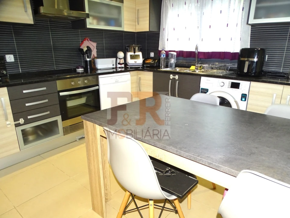 Moradia T3 para Venda em Quinta do Conde Foto 12