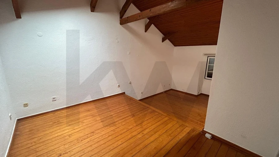 Moradia T1 para Arrendamento em Estrela Foto 25