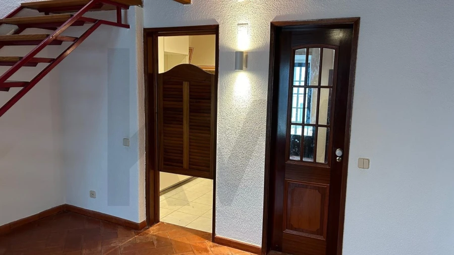 Moradia T1 para Arrendamento em Estrela Foto 12