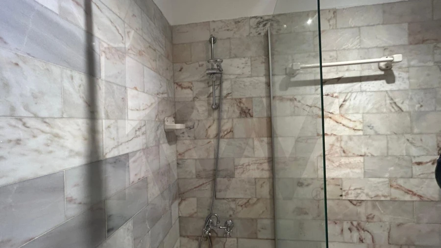 Moradia T1 para Arrendamento em Estrela Foto 9