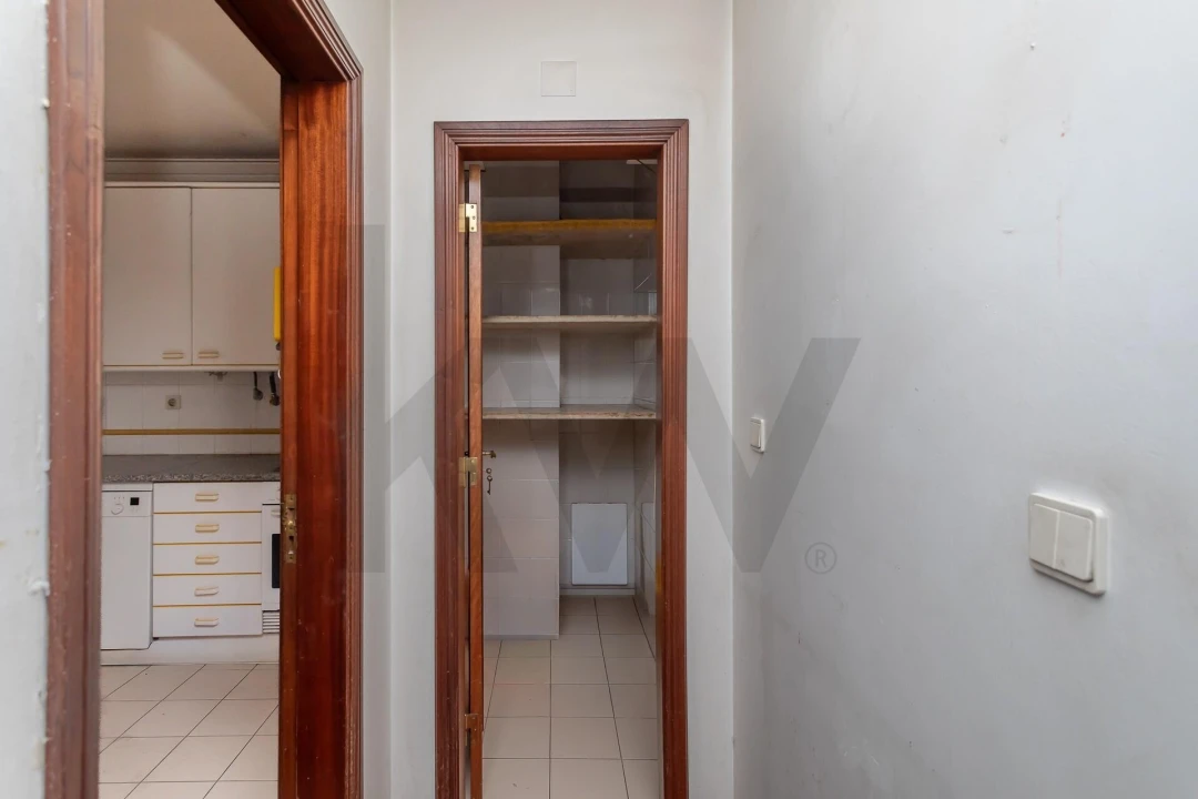 Apartamento T3 para Venda em Algés, Linda-A-Velha e Cruz Quebrada-Dafundo Foto 6