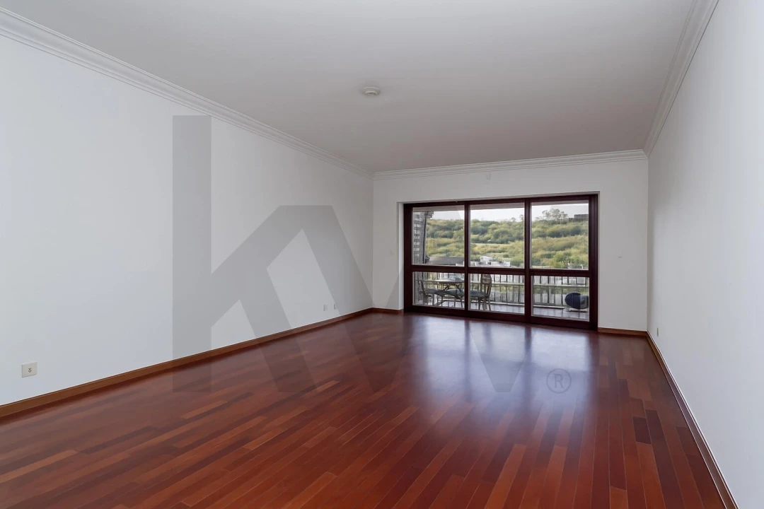 Apartamento T3 para Venda em Algés, Linda-A-Velha e Cruz Quebrada-Dafundo Foto 5