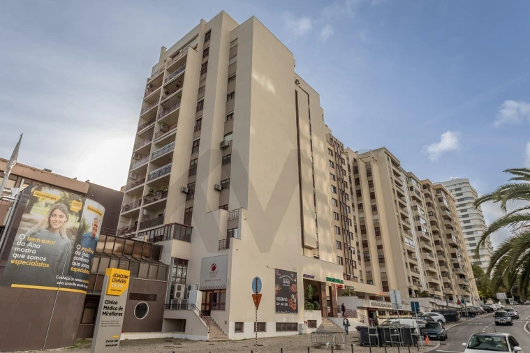 Apartamento T3 para Venda em Algés, Linda-A-Velha e Cruz Quebrada-Dafundo Foto 25