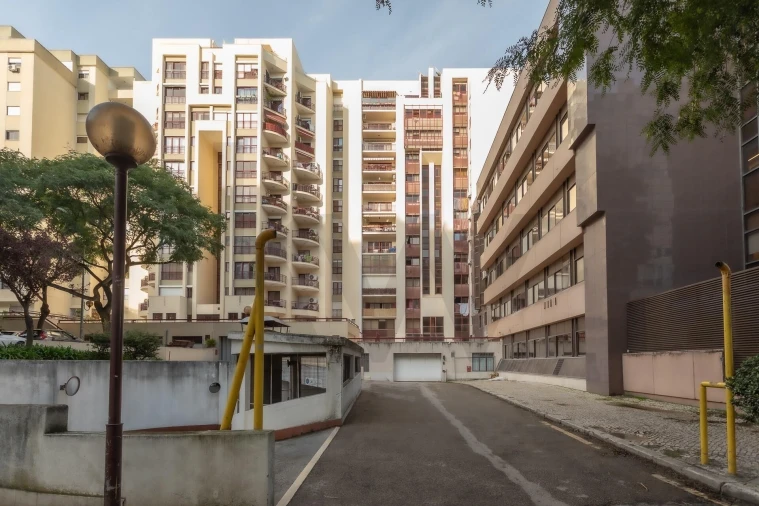 Apartamento T3 para Venda em Algés, Linda-A-Velha e Cruz Quebrada-Dafundo Foto 26