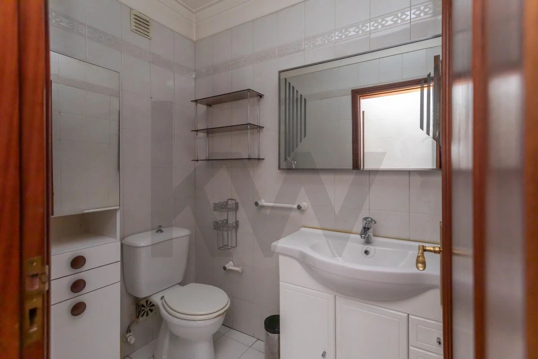 Apartamento T3 para Venda em Algés, Linda-A-Velha e Cruz Quebrada-Dafundo Foto 9