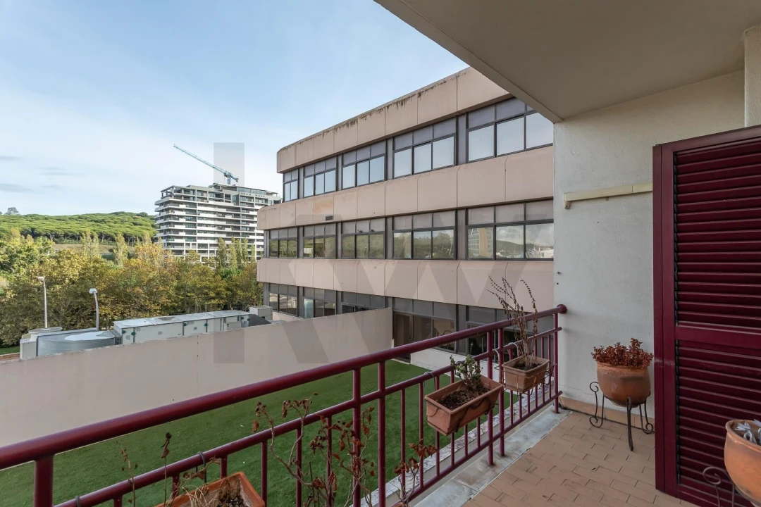 Apartamento T3 para Venda em Algés, Linda-A-Velha e Cruz Quebrada-Dafundo Foto 3