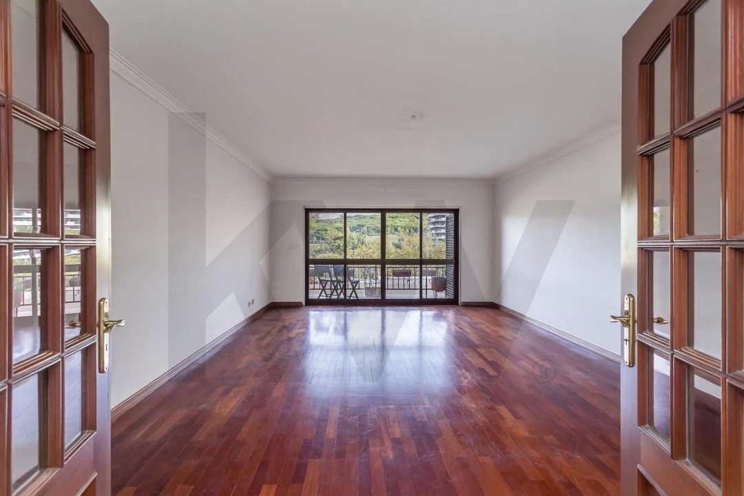 Apartamento T3 para Venda em Algés, Linda-A-Velha e Cruz Quebrada-Dafundo Foto 4