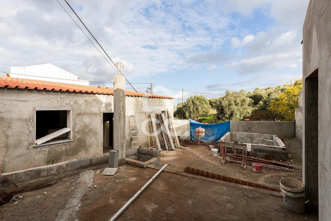 Moradia T3 para Venda em Viana do Alentejo Foto 3