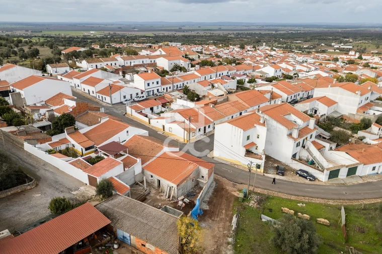 Moradia T3 para Venda em Viana do Alentejo Foto 29