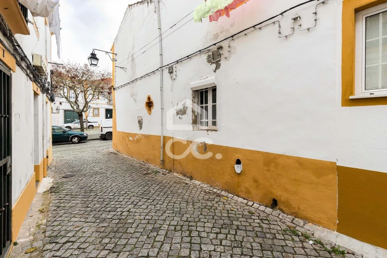 Moradia T2 para Venda em Évora (São Mamede, Sé, São Pedro e Santo Antão) Foto 17