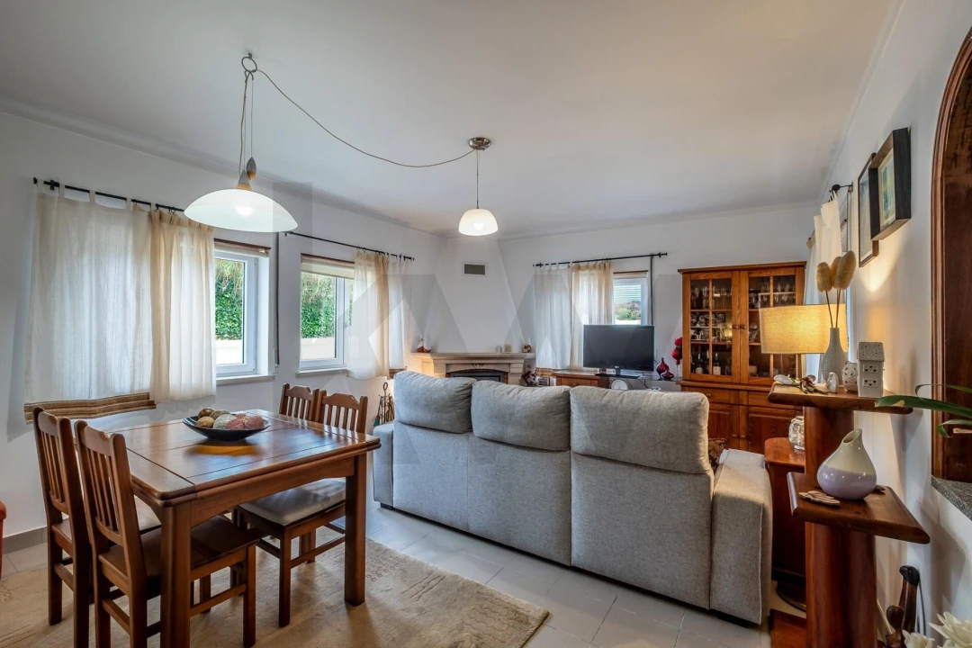 Moradia T3 para Venda em Lourinhã e Atalaia Foto 1