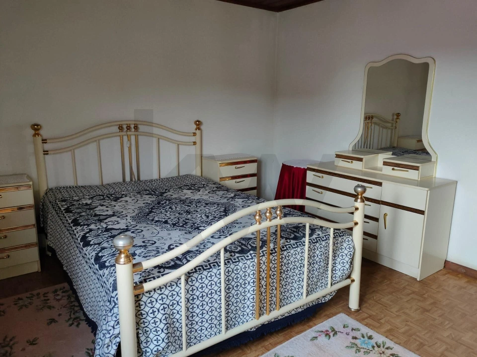 Moradia T1 para Venda em Sazes do Lorvão Foto 21