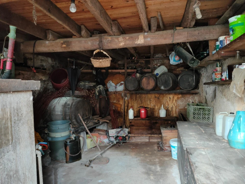 Moradia T1 para Venda em Sazes do Lorvão Foto 4