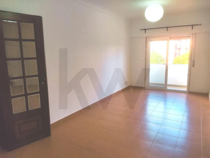 Apartamento T2 para Arrendamento em São Domingos de Rana Foto 11