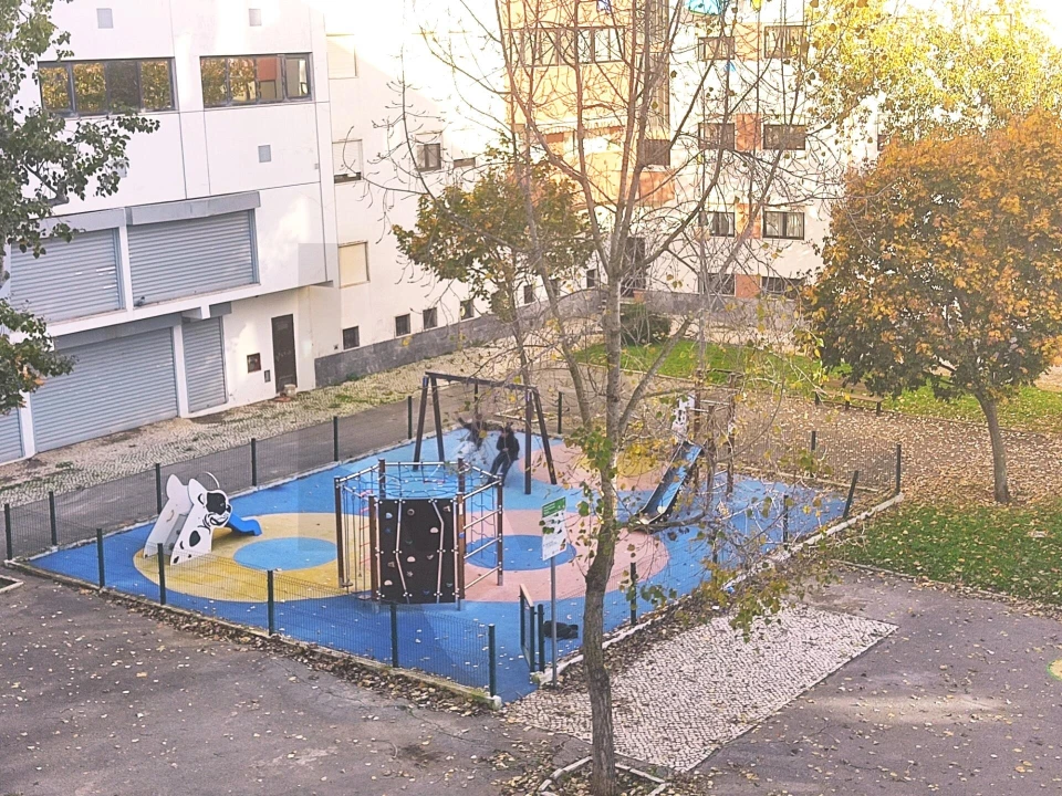 Apartamento T2 para Arrendamento em São Domingos de Rana Foto 7