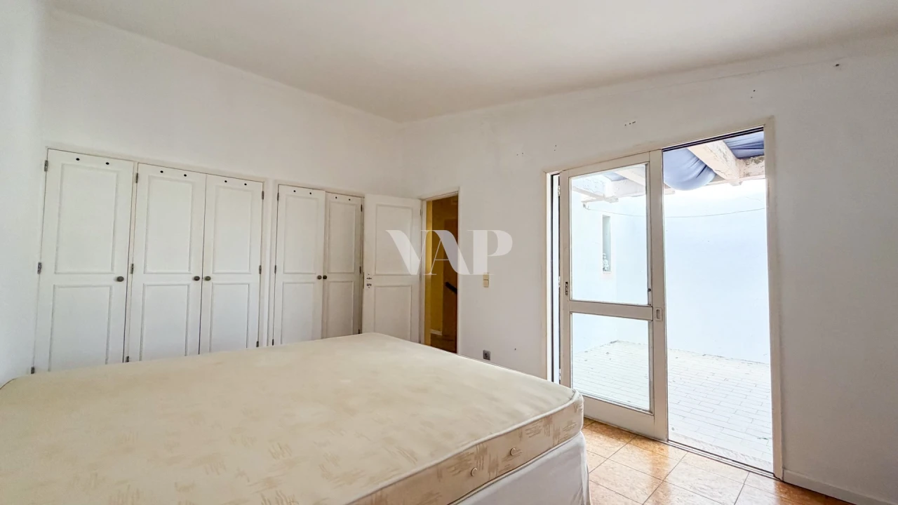 Moradia T3 para Venda em Quarteira Foto 4