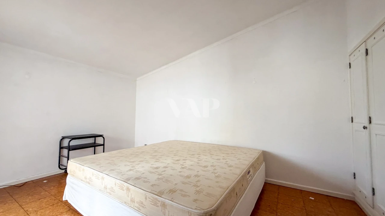 Moradia T3 para Venda em Quarteira Foto 18