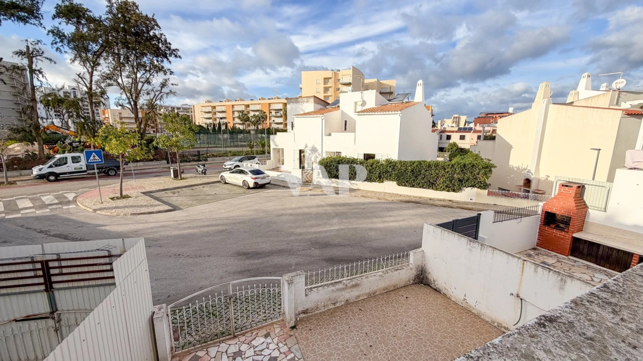 Moradia T3 para Venda em Quarteira Foto 30