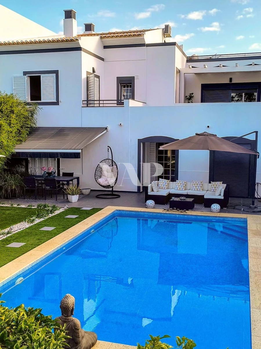 Moradia T4 para Venda em Altura Foto 10