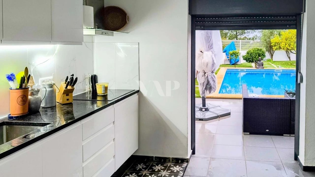 Moradia T4 para Venda em Altura Foto 31