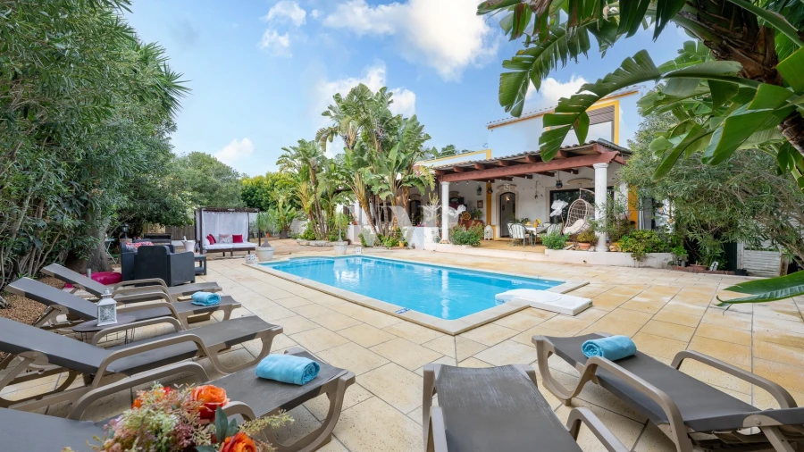 Moradia T6 para Venda em Boliqueime Foto 1