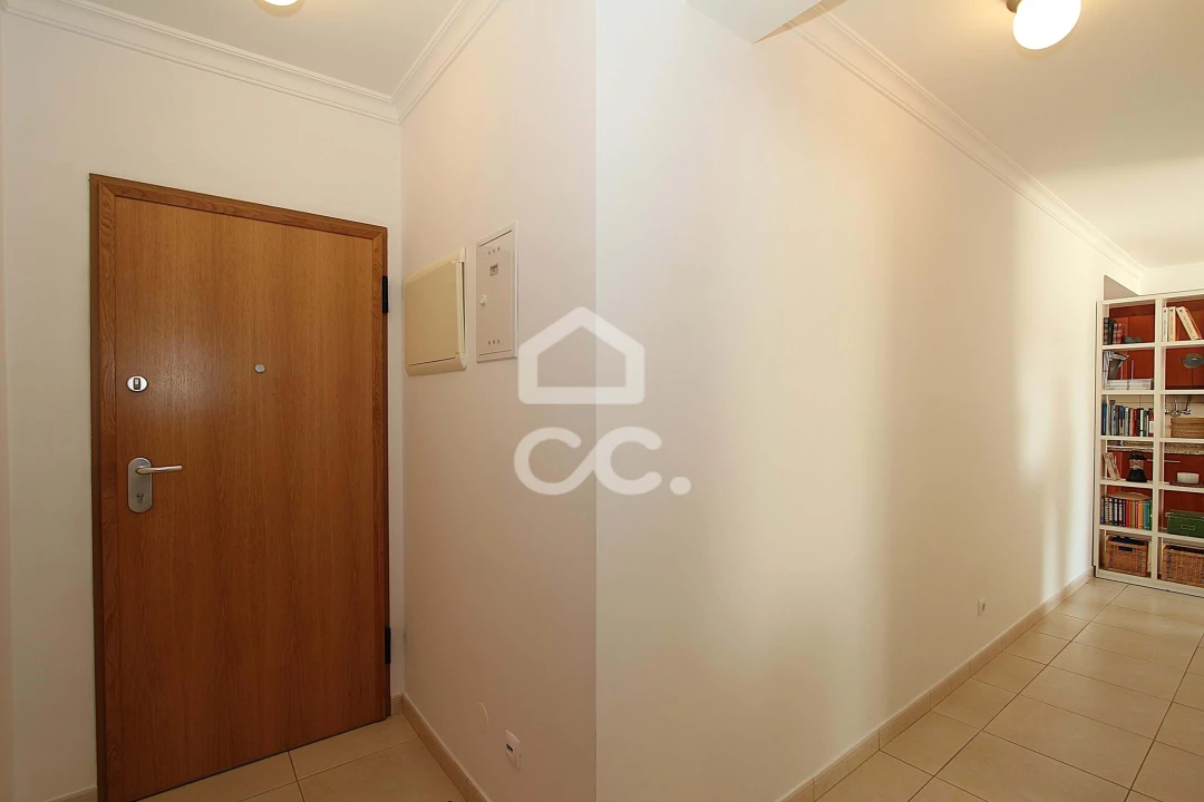 Apartamento T1 para Venda em Armação de Pera Foto 14