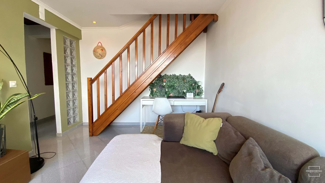 Apartamento T2 para Venda em Algueirão-Mem Martins Foto 16