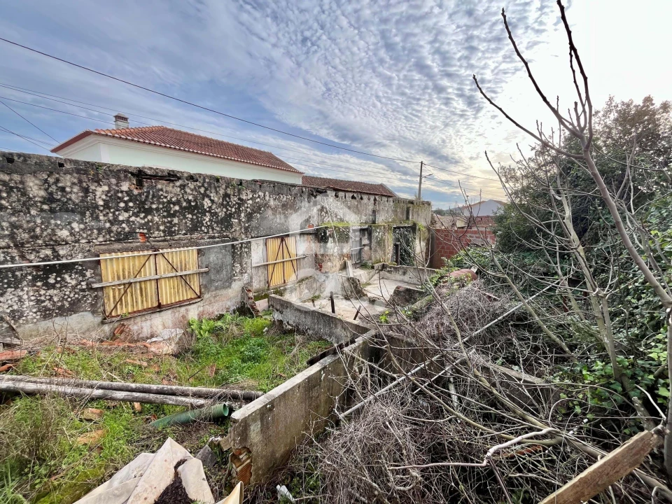 Moradia T2 para Venda em Miragaia e Marteleira Foto 19