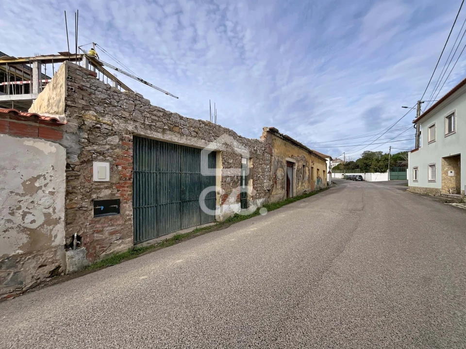 Moradia T2 para Venda em Miragaia e Marteleira Foto 8