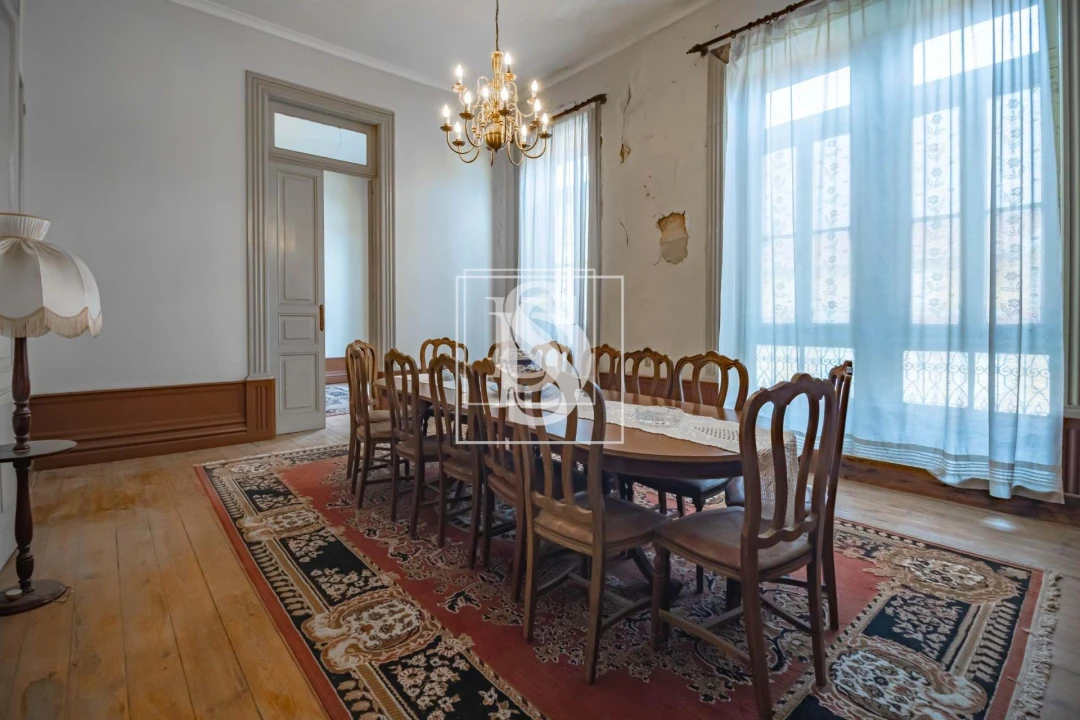 Moradia T12 para Venda em Avões Foto 7