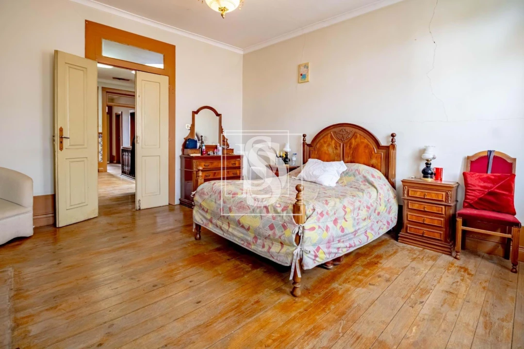 Moradia T12 para Venda em Avões Foto 10