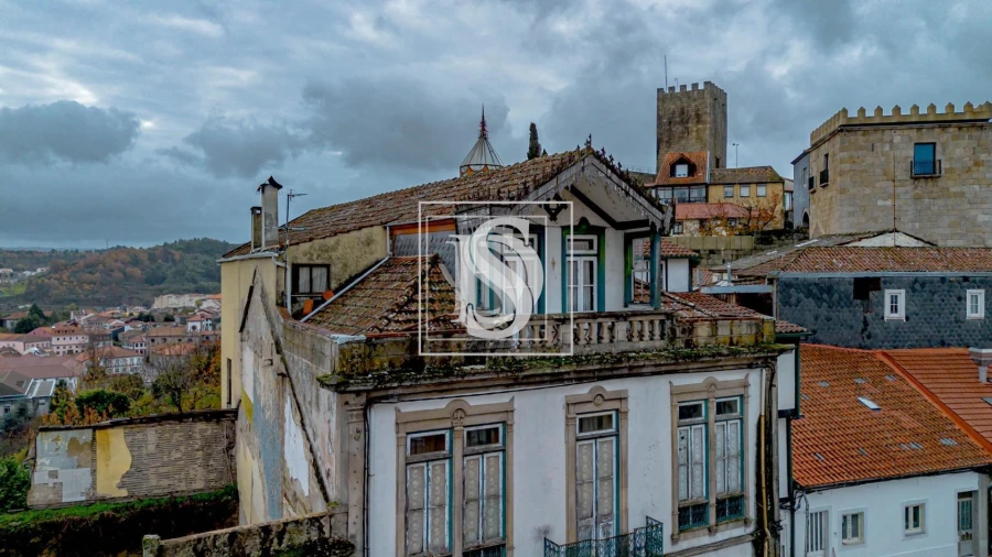 Moradia T12 para Venda em Avões Foto 1