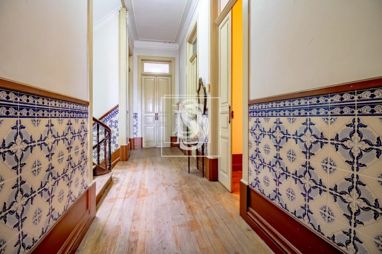 Moradia T12 para Venda em Avões Foto 13