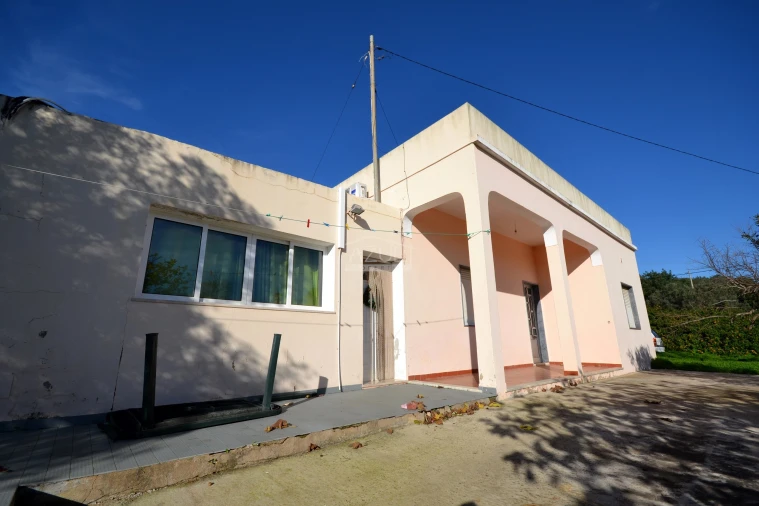 Moradia T4 para Venda em Loule (São Sebastião) Foto 2